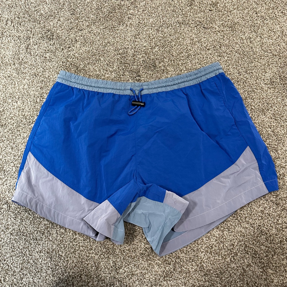 Lululemon Evergreen high rise shorts